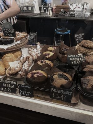 Cafe Lokal Pastries